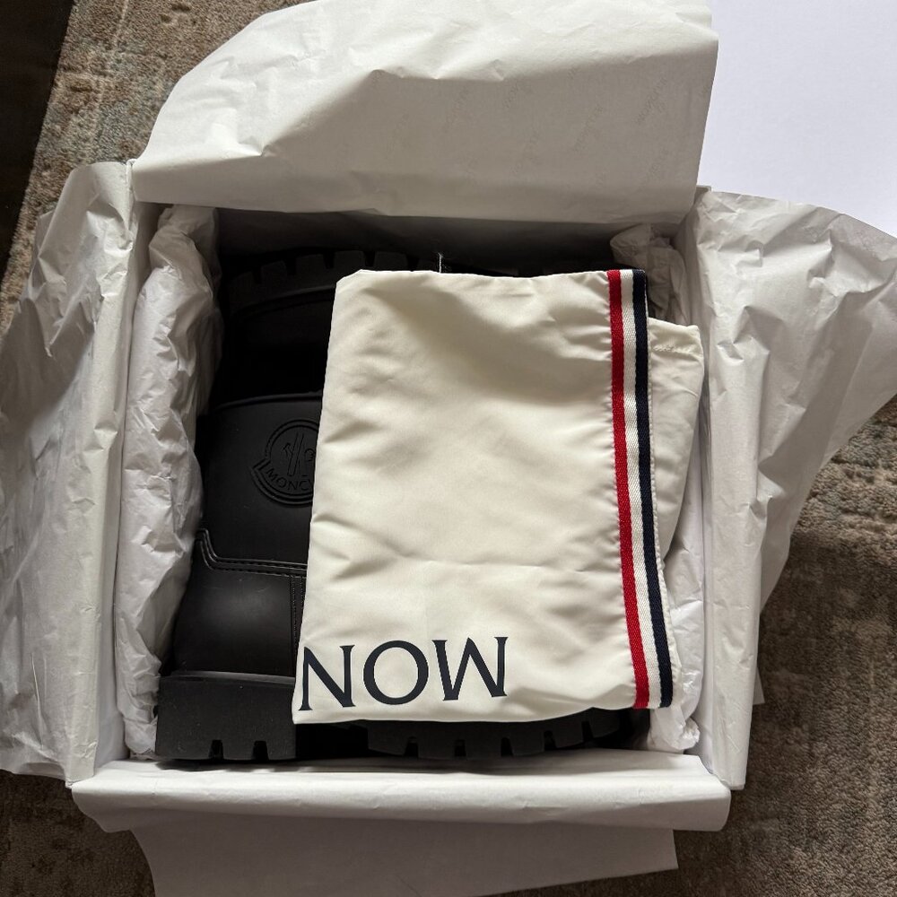NWT/NIB Black Moncler Kickstream Low Rain Boots - size 8/38 - Picture 8 of 9